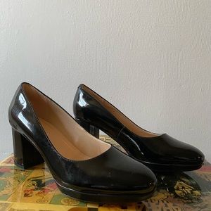 CLARKS Keira Hope Black Patent Pump Size 8M